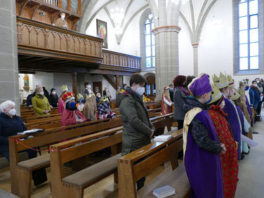 Diözesale Aussendung der Sternsinger des Bistums Fulda in St. Crescentius (Foto: Karl-Franz Thiede)